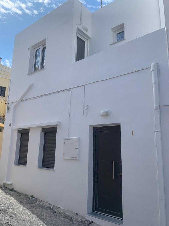 Smyrnis Apartments Ermupoli Exteriér fotografie
